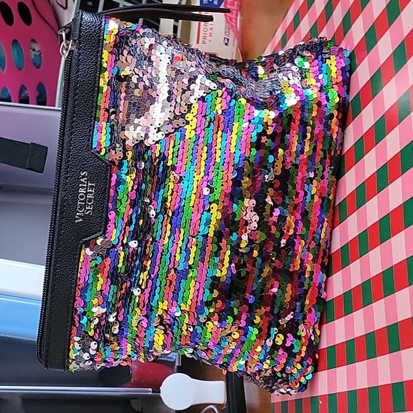 VS Sequin Make-up Bag EUC - Picture 13 of 14